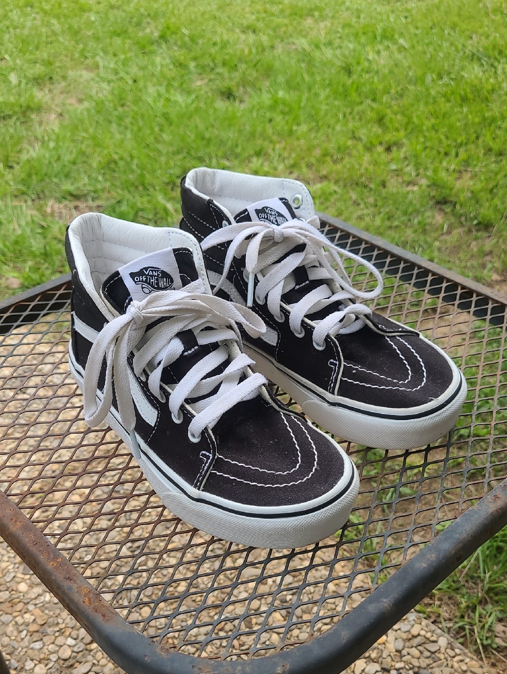 Vans Black & White High-Top Skate Sneakers Size 2.5